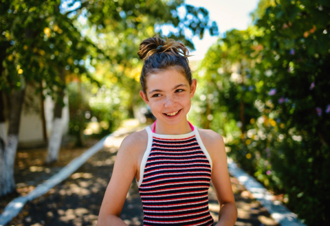 an photo of a girl outdoor